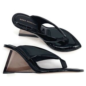 NIB Good American CINDER-F*CKING-RELLA Thong Lucite Wedge Sandal 8 Black Patent
